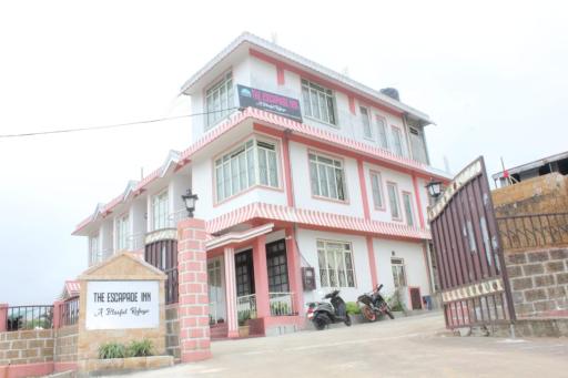 The Escapade Inn - Housity