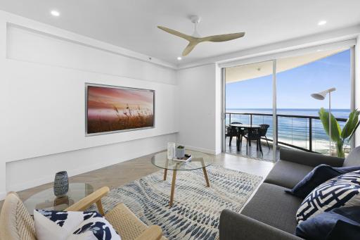 Chevron Renaissance 3 Bed Apartment by Vaun - Housity