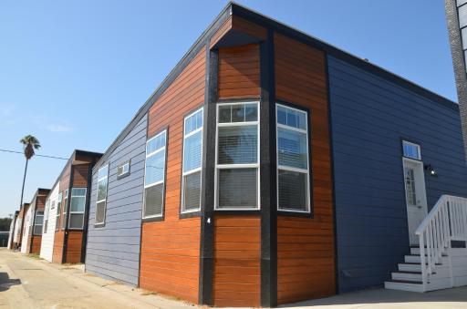 North Hollywood Apartments - Housity