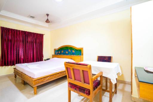 Hotel TamilNadu, Courtallam I - Housity