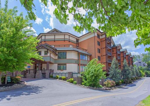 Baskins Creek Condos by TS - Housity