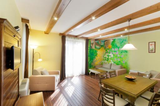 Tó apartmanházak - Housity