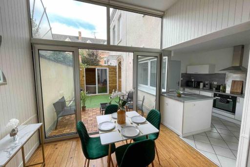 SPA - 4 Pers - NETFLIX - Gare - Parking - Housity