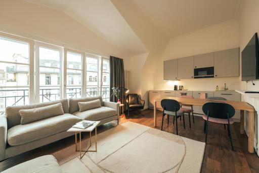 Bob W Mitte - Housity