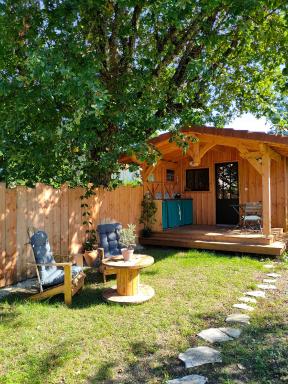 Joli chalet en bois à 7 mn des plages du Bassin d'Arcachon - Housity