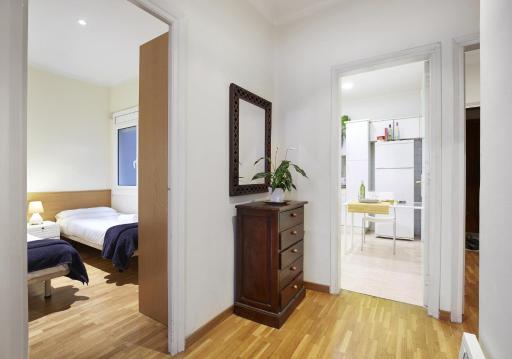 Apartamentos Calvet - Housity