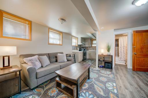 Charming and cozy downtown Bozeman 1 bedroom condo Walk to dinner and drinks - Housity