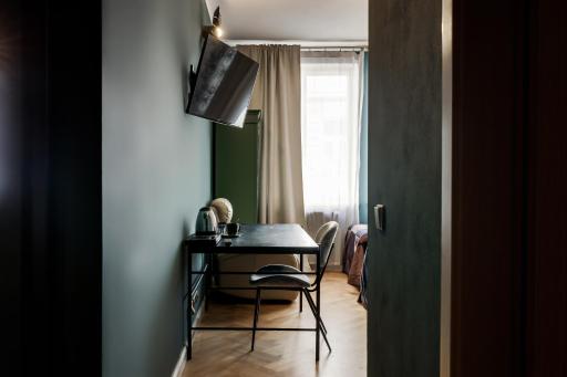 Louren - The Bridge Inn - Housity