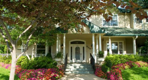 The Sanford House Inn & Spa - Housity