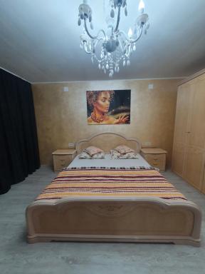 Kriss Apartment Luxury - Housity