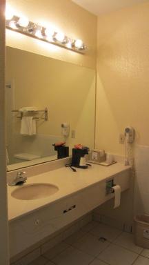 Americas Best Value Inn and Suites Houston FM 1960 - Housity