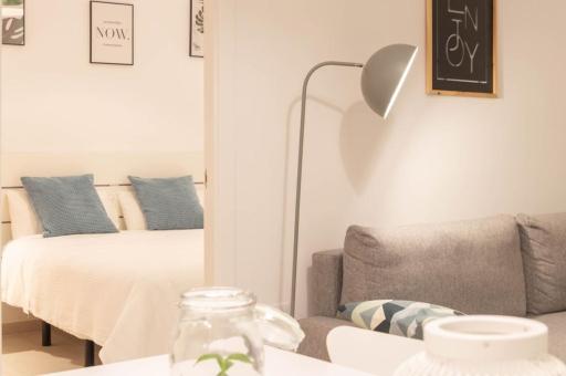 La Plaza-Colón, 1 habitación. - Housity