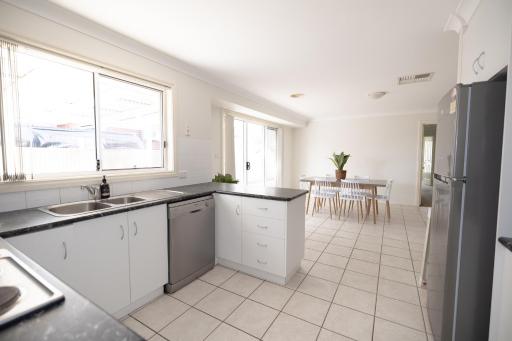 Wagga Apartments #8 - Housity