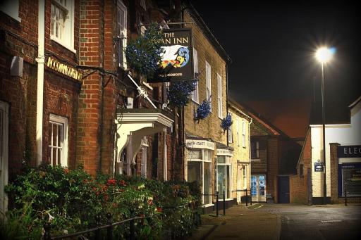 The Swan Inn - Housity