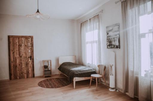 Cosy artist residency house in Rundāle countryside - Housity