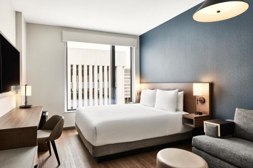 Hyatt Place Phoenix/Downtown - Housity