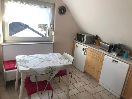 Constantin - Housity