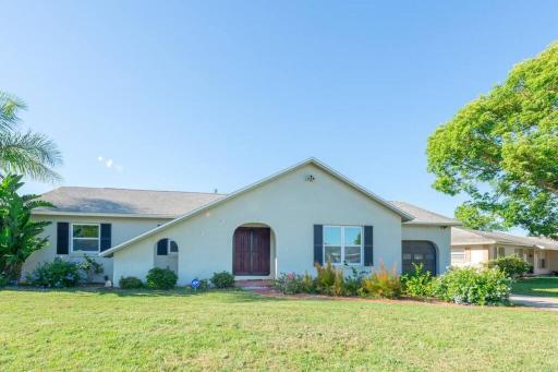 Perfect Gateway to Disney and Retreat Center. - Housity