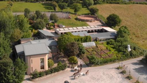 The Three Towers eco lodge - Housity