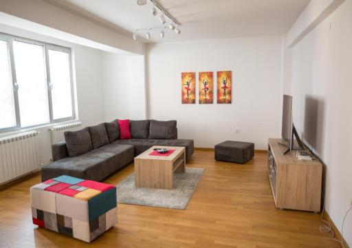 Three Bedroom Apartment Near City Center - Housity