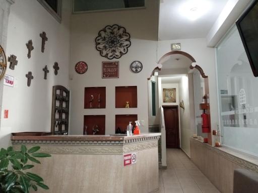 Hostal EL CALLEJÓN - Housity