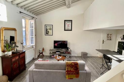 Charming bright apartment AVIGNON - Housity