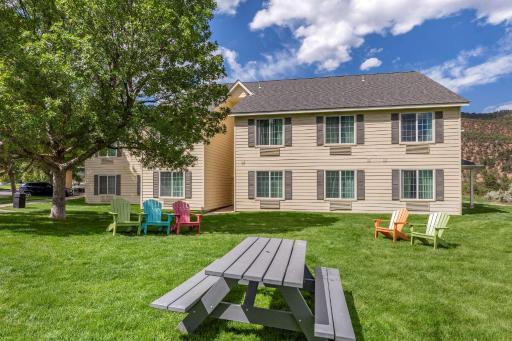 Comfort Inn & Suites Carbondale on the Roaring Fork - Housity