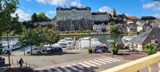 Au logis Cosy, vue sur le port et le château, plein centre, stationnement facile - Housity