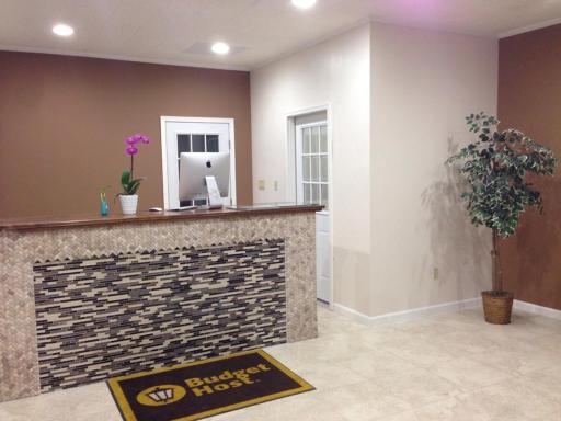 All Suites Inn Budget Host - Housity