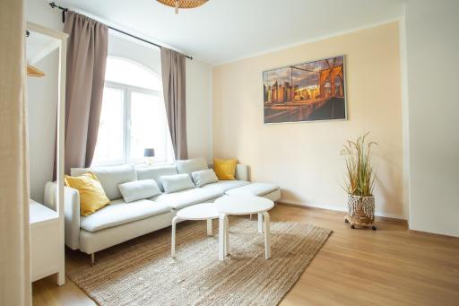 FullHouse - Halle - B2 - Daylight Bathroom - Nespresso - Housity