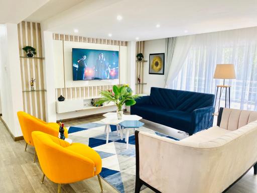 1677 Mayfair Apartment - Housity