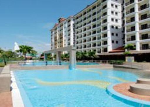 Bukit merah lake town resort suria service apartment - Housity