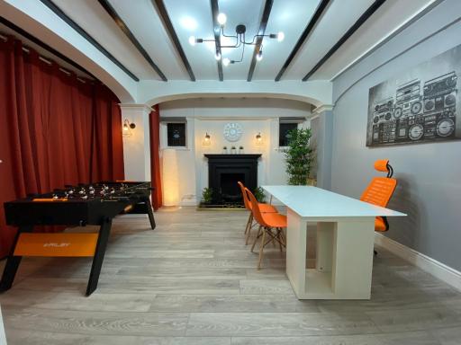 Brighton House - Housity