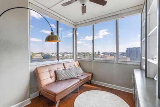 1406 Spacious modern, Fast WiFi, 1 FREE Parking - Housity