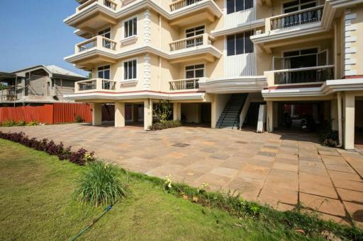 TripThrill Dona Rosa - Housity