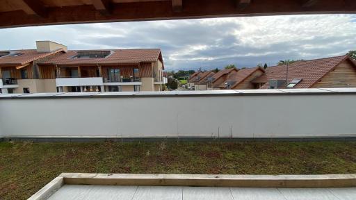 Magnifique studio avec terrasse et garage - Housity