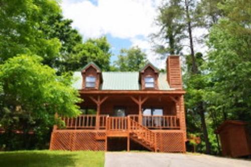 Hartman Hideaway Economy Cabin - Housity