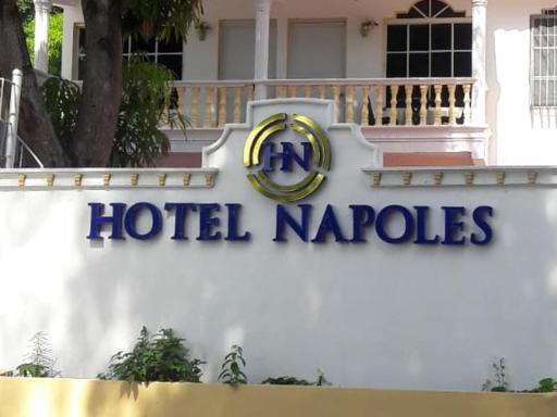 Hotel Napoles - Housity