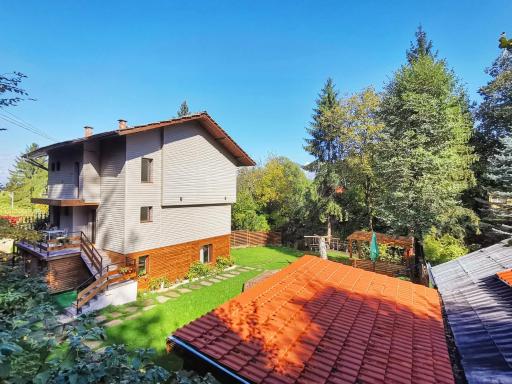 Вила Край реката - Housity