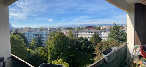 Appartement avec belle vue et place de parking - Housity