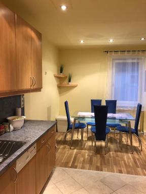 Gemütliche 3 Zimmer Wohnung - Housity