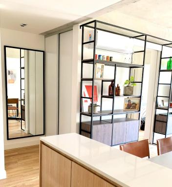 Stylish Apartment by River with Pool & Grill - Housity