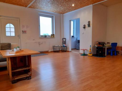 Willkommen in dem Luftkurort und Käsestadt Nieheim Rennstrecke 4km entfernt Fewo1 - Housity