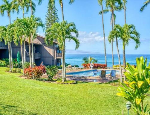 Mahina Surf - Lahaina, HI by TS - Housity