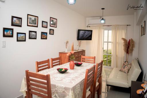 Departamento en calle principal, cómodo, hasta 4. - Housity