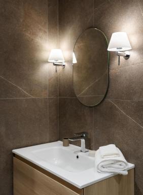 Deluxe Apartment in Historic Quarter near Beaches - Housity