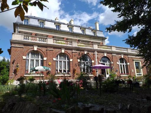 VILLA LES CAMELIAS - Housity