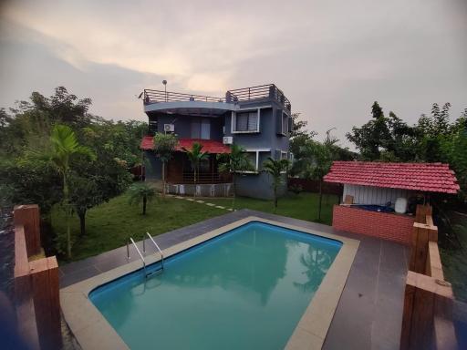 Karjat - 3 BHK Private Bungalow with Private Pool & Garden - Hizvo