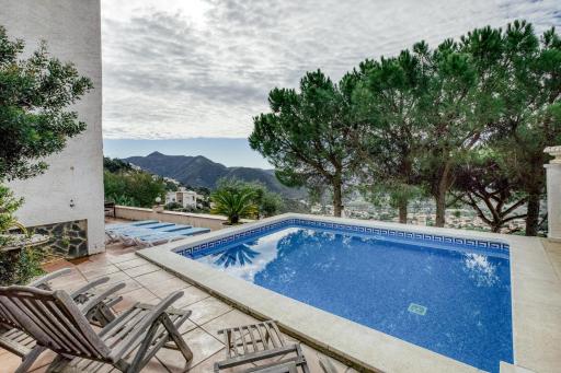 Villa with the most beautiful view - Housity