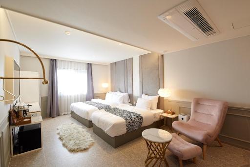 Denbasta Hotel - Housity